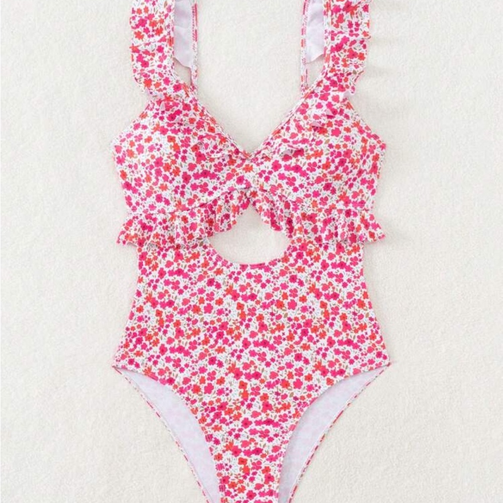One-Piece Ruffled Cut Out  Floral Print Swimsuit